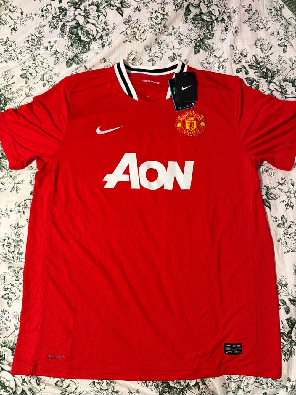 Nike Manchester United Red Short-Sleeve Football Jersey